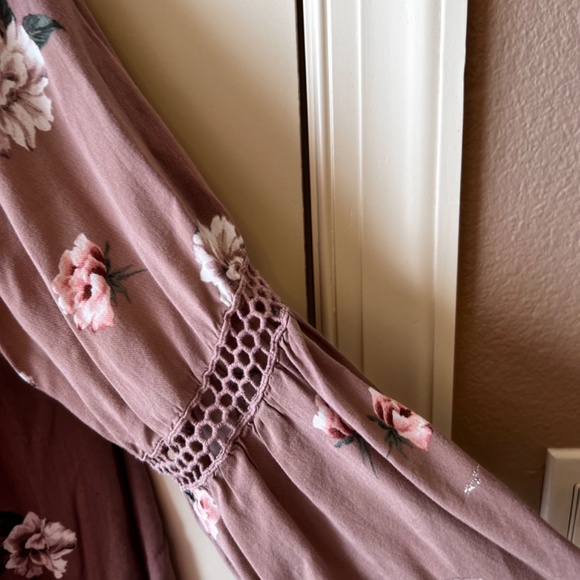 Torrid Long Sleeve Floral Print Blouse size 2 (2X) - Picture 2 of 9